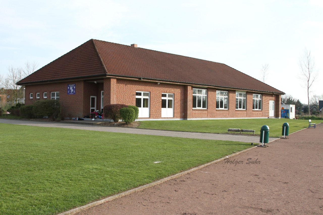 Bild 2 - Sportlerheim